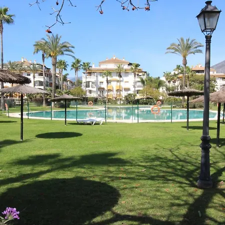 Beachside Near Puerto Banus Apartment *