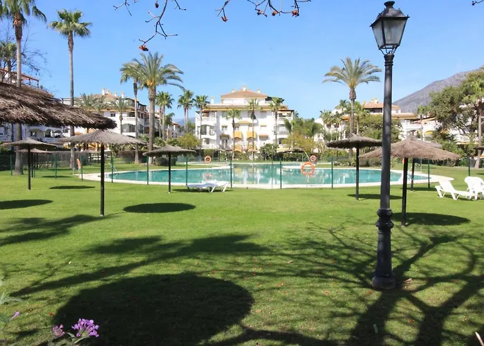 Beachside Near Puerto Banus Apartment *