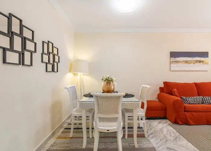 Apartment Beachside Near Puerto Banus *