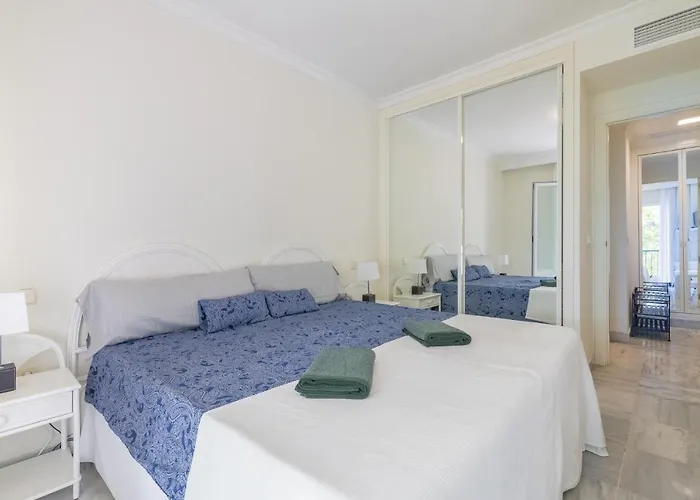 Dama De Noche - A 3 Minutos De Puerto Banus Appartamento